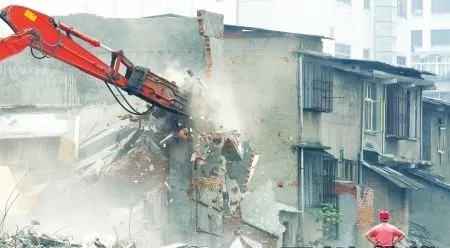 军垦路街道房屋拆除